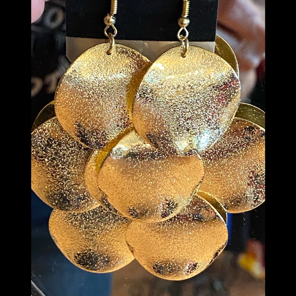 Round Earrings